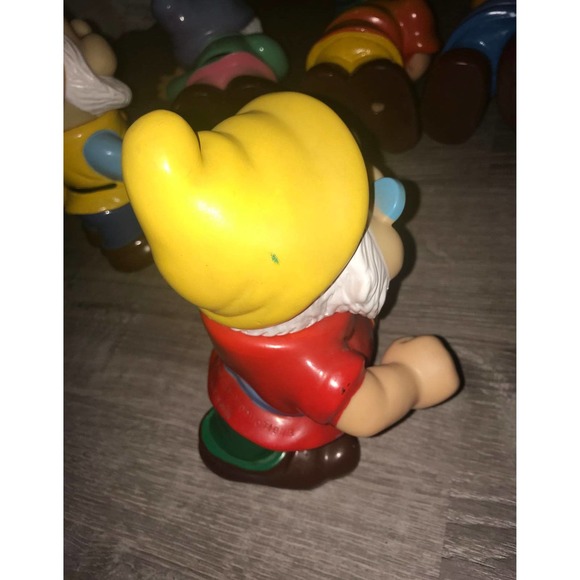Snow White and the Seven Dwarfs rubber figures - Picture 7 of 8